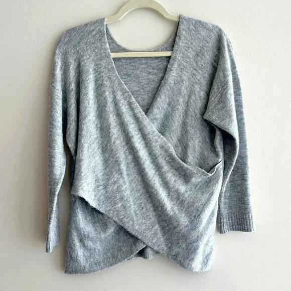 Pure / US Collection Grey Cross Front Sweater, Cozy Trendy Fall Knit, Medium - Picture 1 of 16
